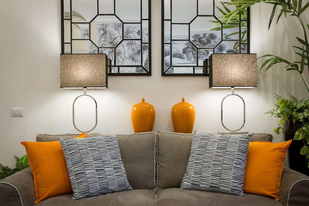 Conti private house next to the Duomo gallery image 2