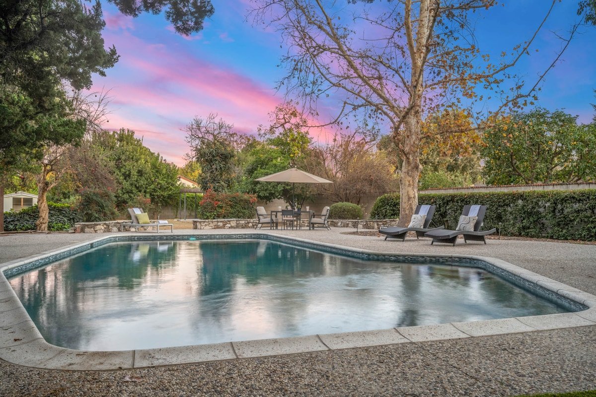 105 *LA Dreaming@ ALE Ready Oasis with large Pool gallery image 2