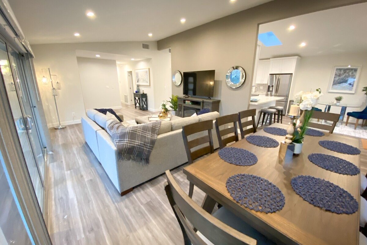 Stunning Glendale Hills Modern Home with Views!! gallery image 5