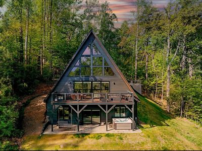 Modern A-Frame Cabin with Panoramic Views| Hot Tub