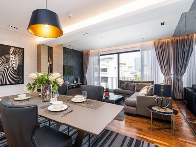 Roof-top Pool Luxury Residence in trendy Thonglor