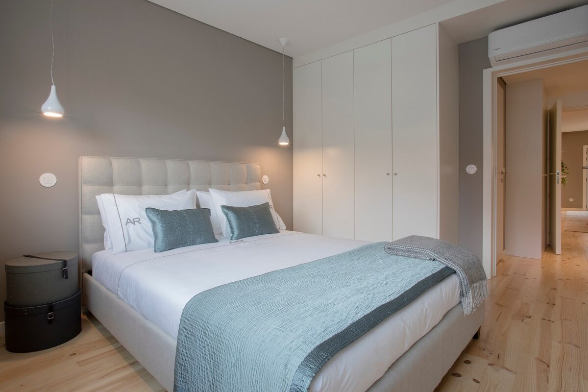 Amazing charming apartment Downtown gallery image 5