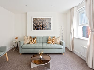 Stylish Space in Covent Garden – 2 Bed/2 Bath