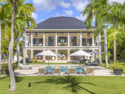 Villa Serenity – Breathtaking Retreat