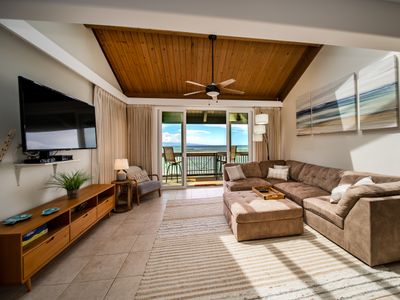 Oceanfront View-Balcony-Pool: Kahana Outrigger 3B1