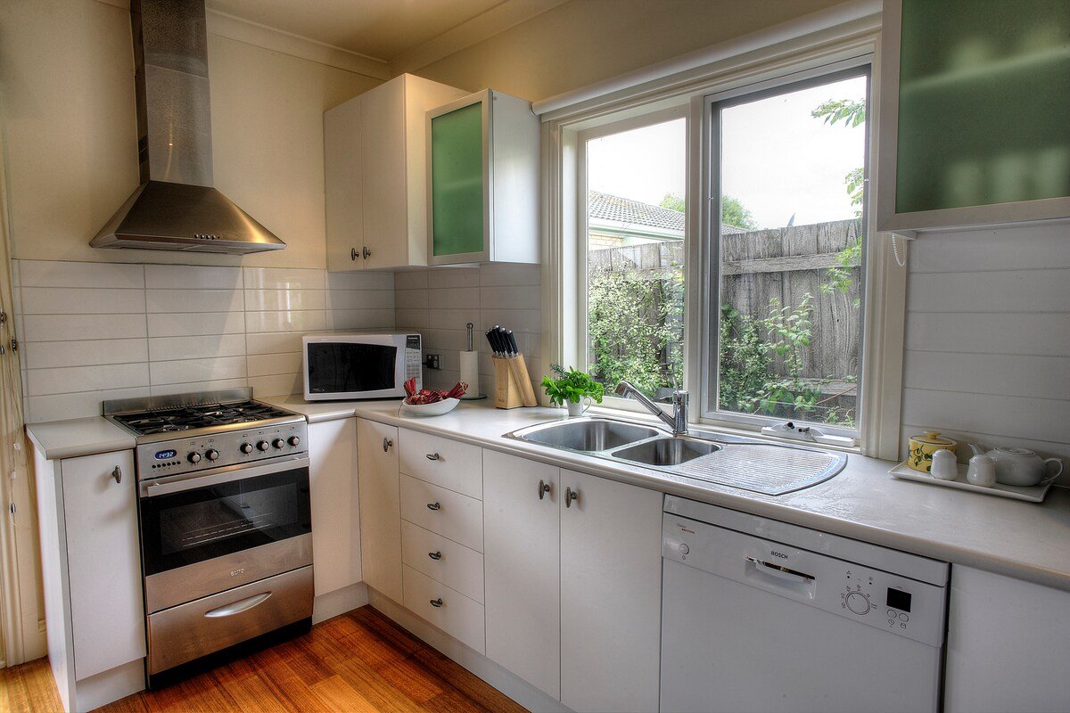 Ruby cottage It’s all here enjoy! gallery image 3