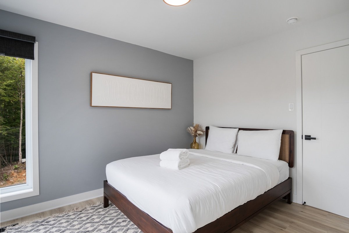 Modern Luxury Chalet near Tremblant + Private Spa gallery image 5