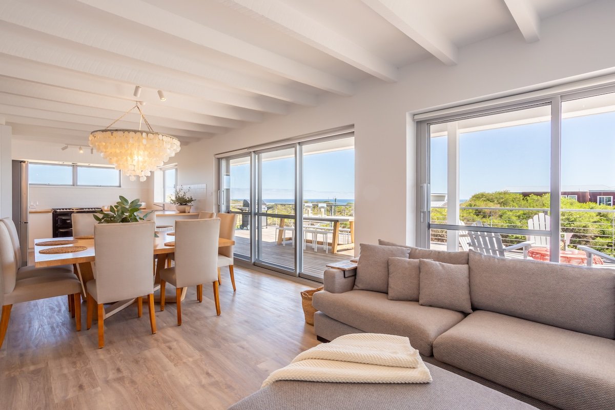 The Bunker – Coastal home in Gracetown – relaxing! gallery image 2