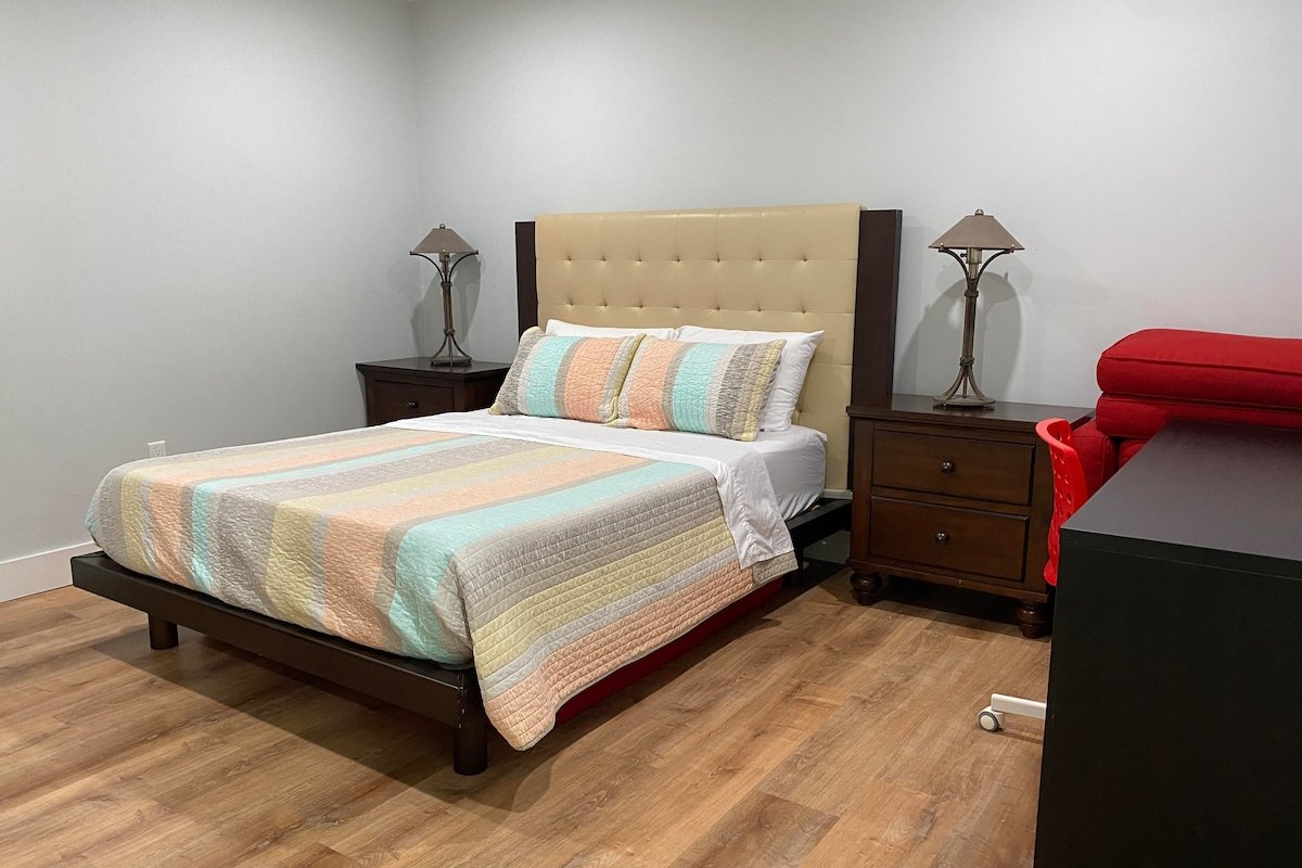 Walk to Harvard/MIT/Charles River/BU/Fenway gallery image 3