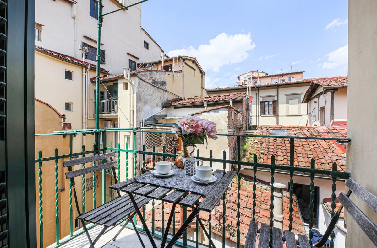 Fiesolana’s Flower gallery image 2