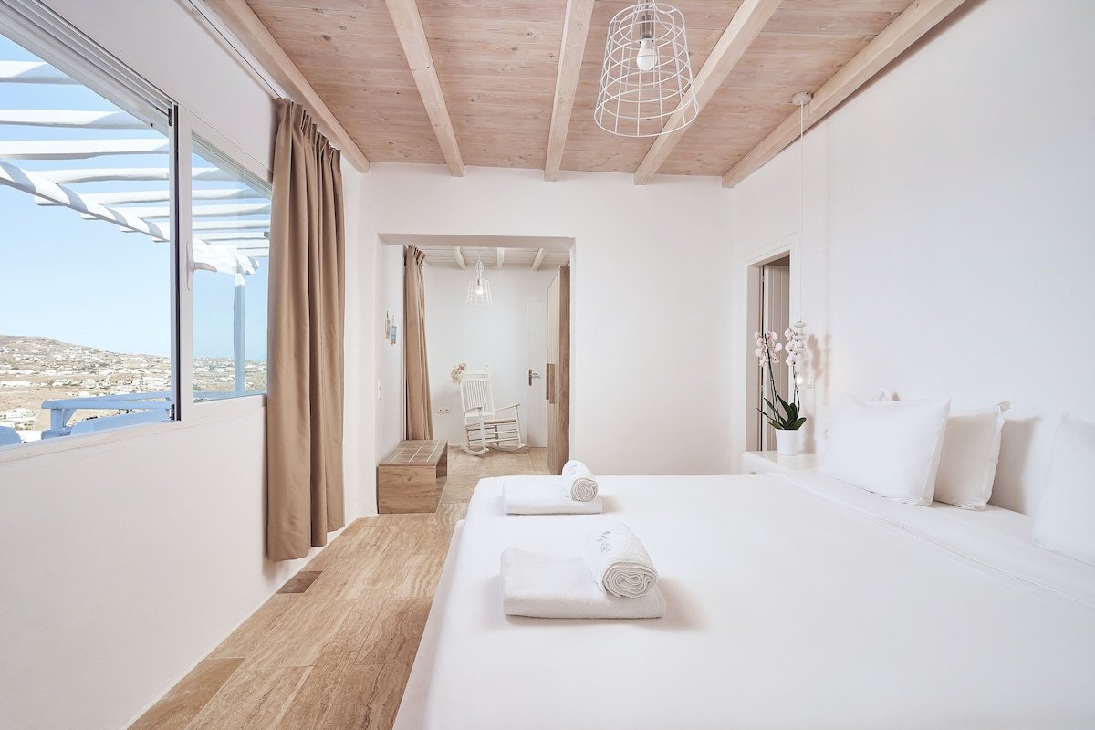Villa Petrolefko by Ethos Hospitality gallery image 3