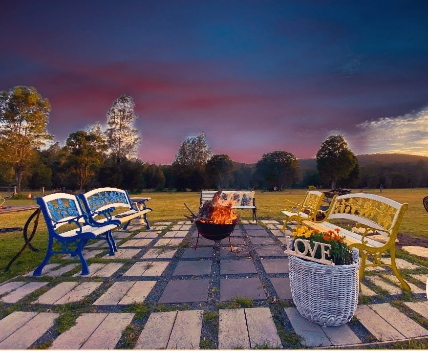 5 bedrooms with mountain views on a 2 acre lot gallery image 2