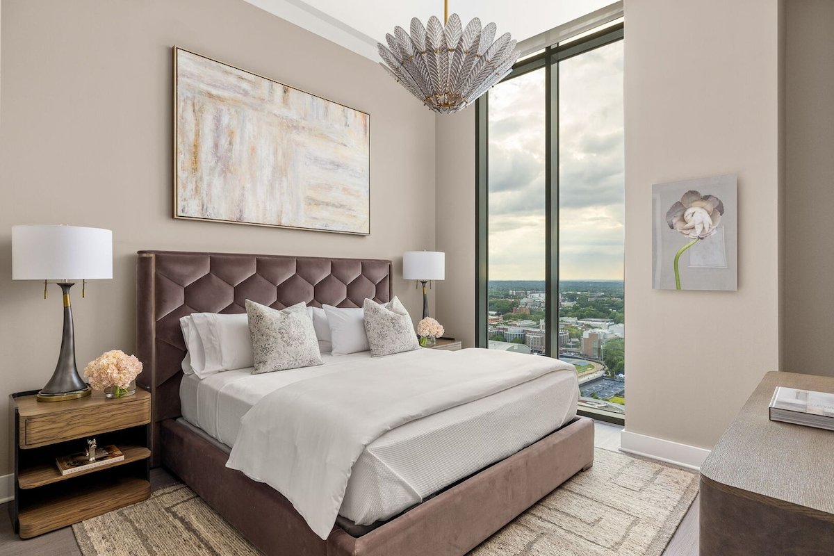 Sunset Horizon Penthouse by Atlanta Luxury Rentals gallery image 2