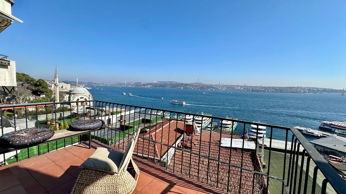 Amazing Bosphorus View and Cosy Balcony gallery image 5