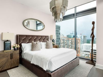 *NEW Panoramic Penthouse by Atlanta Luxury Rentals