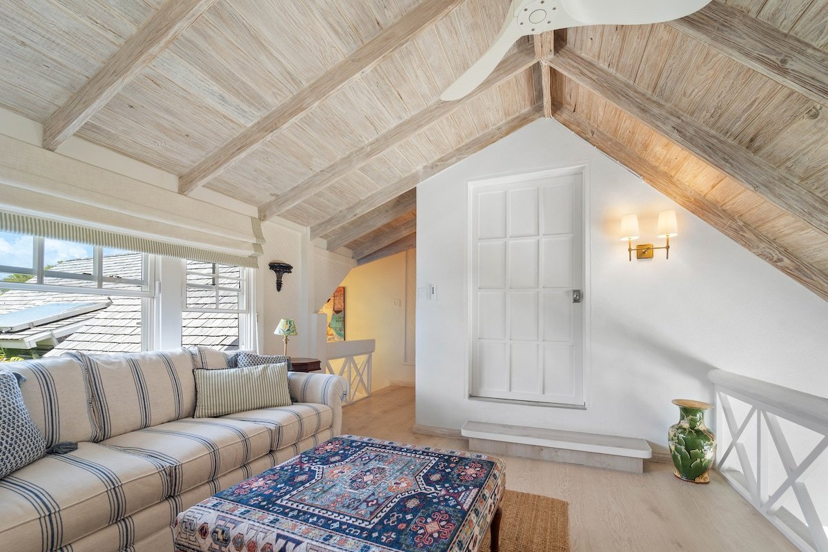 Polo View – 5 Bdrm Luxury Villa gallery image 3