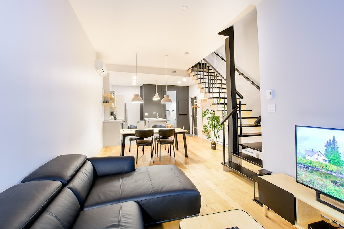 SP108-Les Lofts St-Pierre – Par Les Lofts Vieux-QC gallery image 5