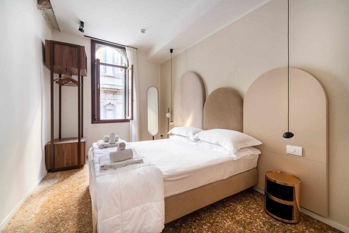 Millecampi, Palazzo Miracoli Apartments gallery image 3