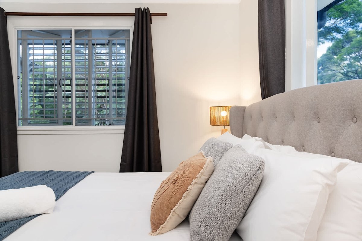 Huge Yard|6 Bedroom Central Brisbane Home|Pets gallery image 5