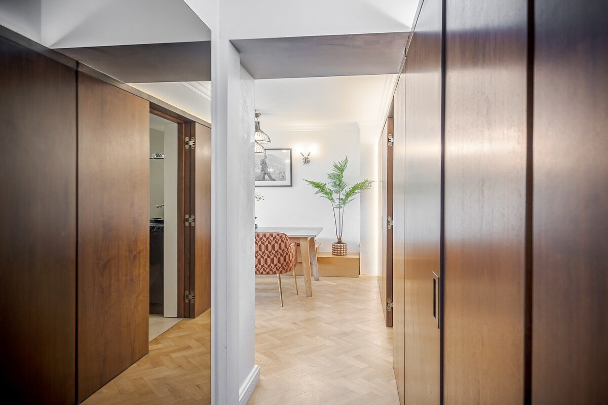 City Luxe: Your Stylish Escape gallery image 5