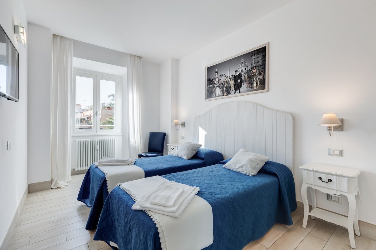 3 Bedrooms, 3 baths, close walk to the Vatican. gallery image 5