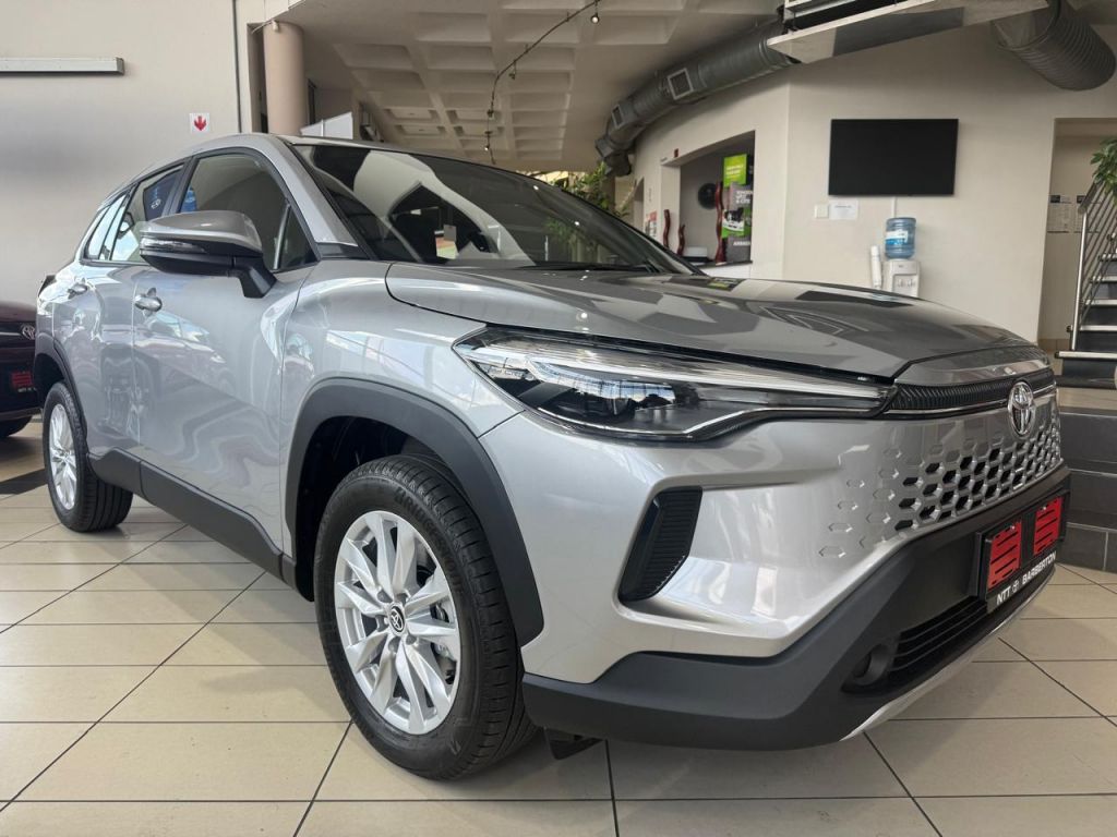 TOYOTA COROLLA CROSS 1.8 Xi for Sale in South Africa
