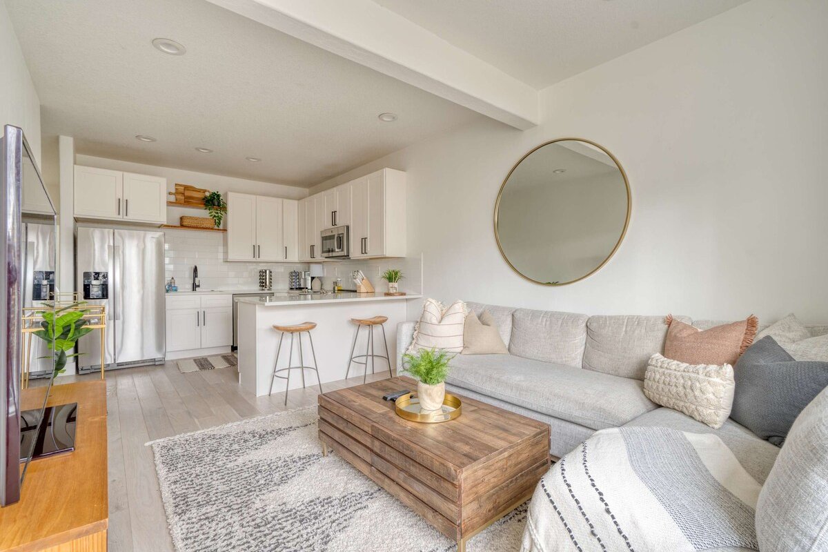 Perfect Ladd’s Addition Loft – Breweries & Bars gallery image 4