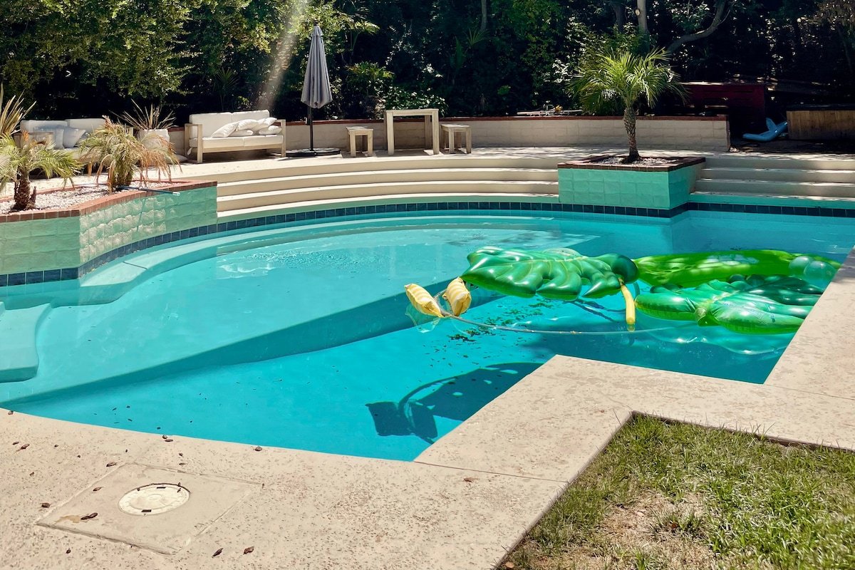 Bel Air Resort Villa with Pool 4 min from Sunset gallery image 5