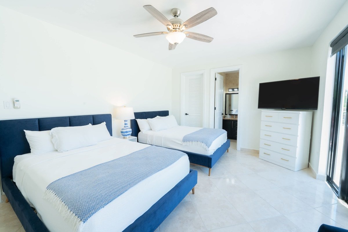 5 BR Dorado Dreams at Ritz Dorado Beach Resort gallery image 2