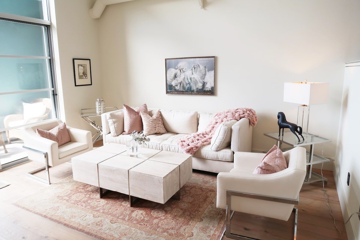 Santana Row 1,500 Sqft Loft 2 Bedroom with Patio gallery image 3