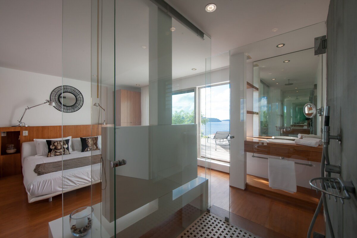 Pyramide gallery image 3