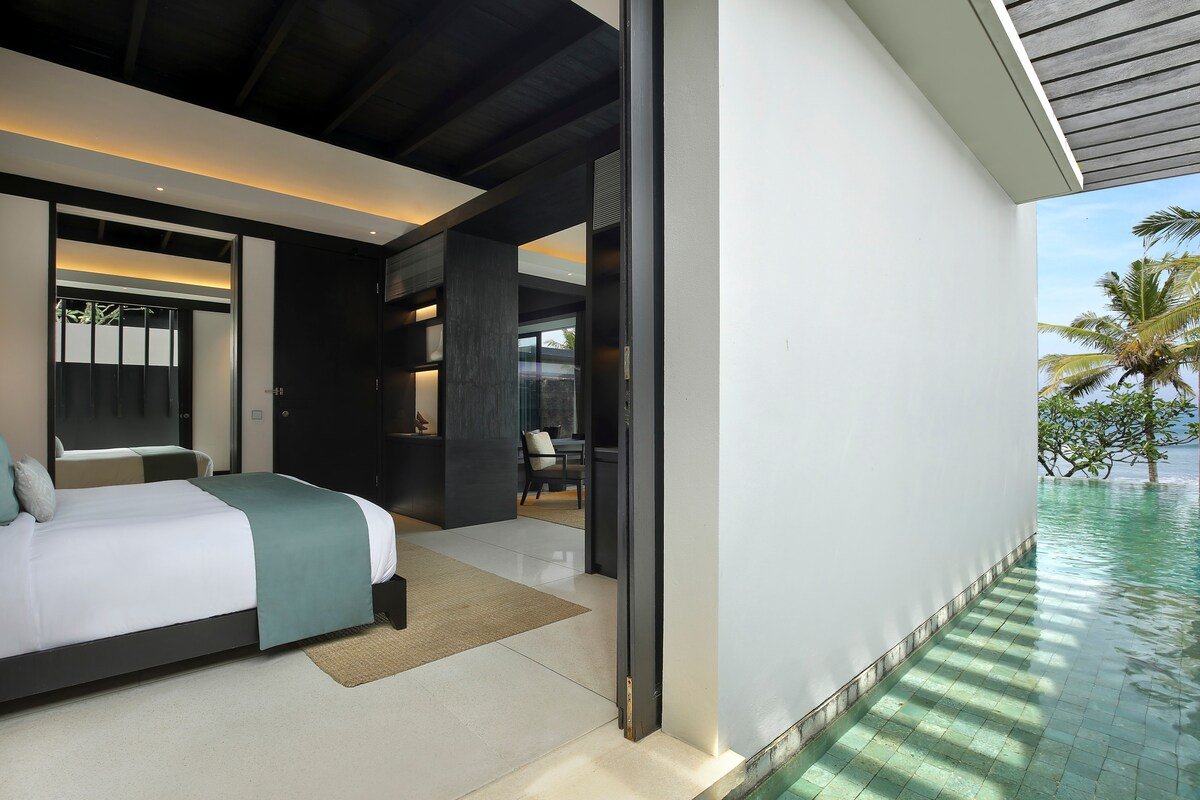 One Bedroom – Ocean Pool Villa gallery image 3