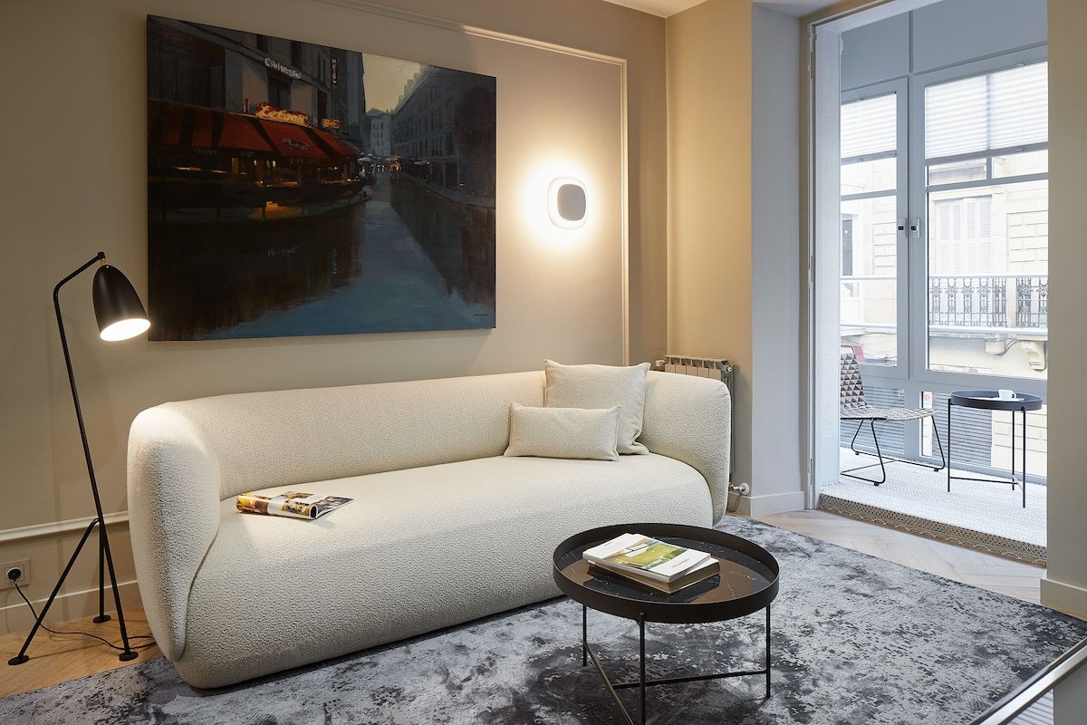 Azoka Suite by FeelFree Rentals gallery image 2