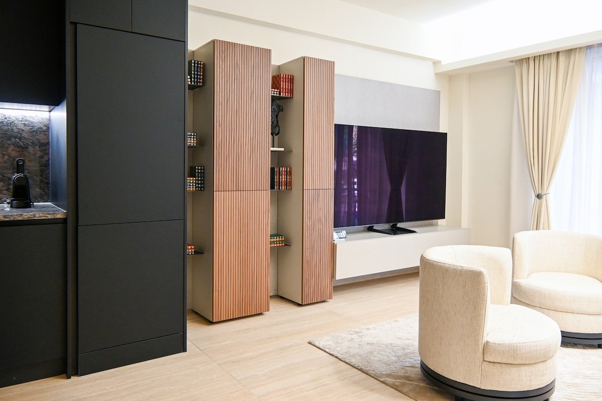 Spacious Luxury ,2 Connecting Apartments gallery image 3