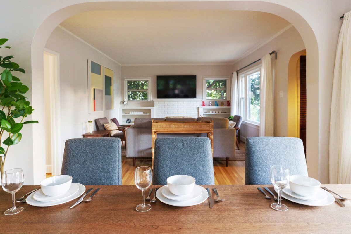 Comfortable and Stylish Home Close to Caltech gallery image 4