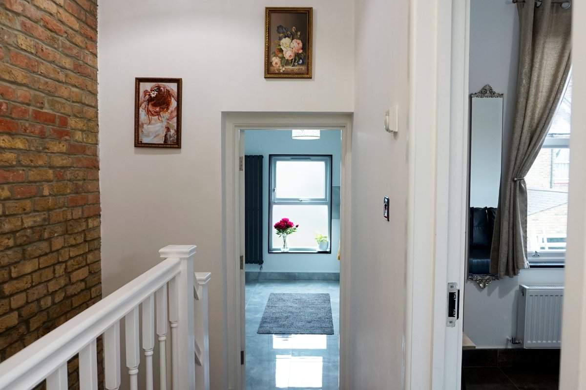 Luxury London House sleeps 13, 2 mins to Metro