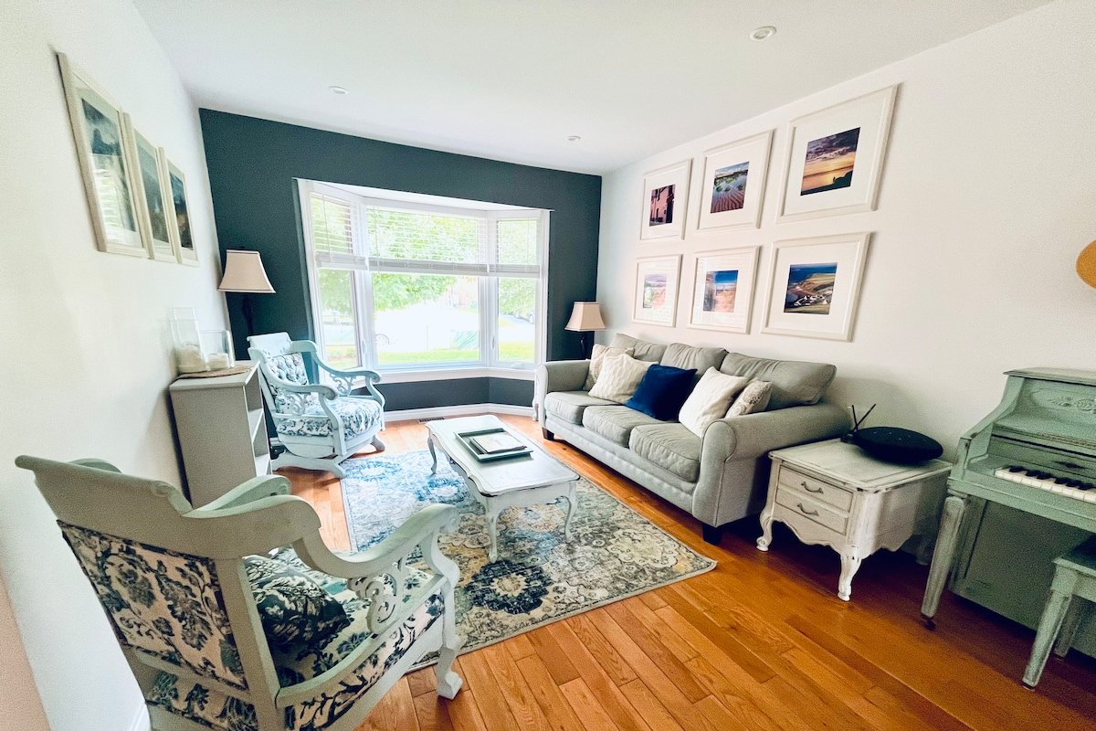 Family & Friends Gathering Place w/ Pool gallery image 3