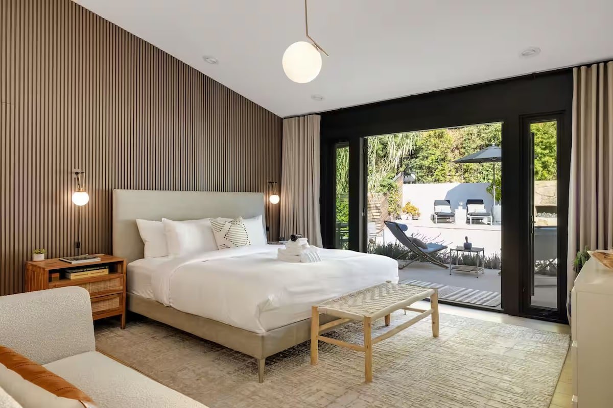 Hollywood Hills Villa by Universal-Pool-Dogs OK gallery image 2