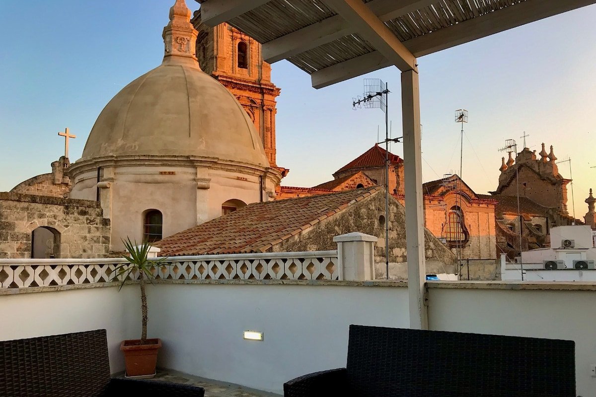 HelloApulia – Spacious Holiday Home with Terrace gallery image 3