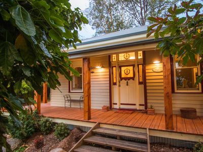 3 Bedroom “olde world” in Lilydale