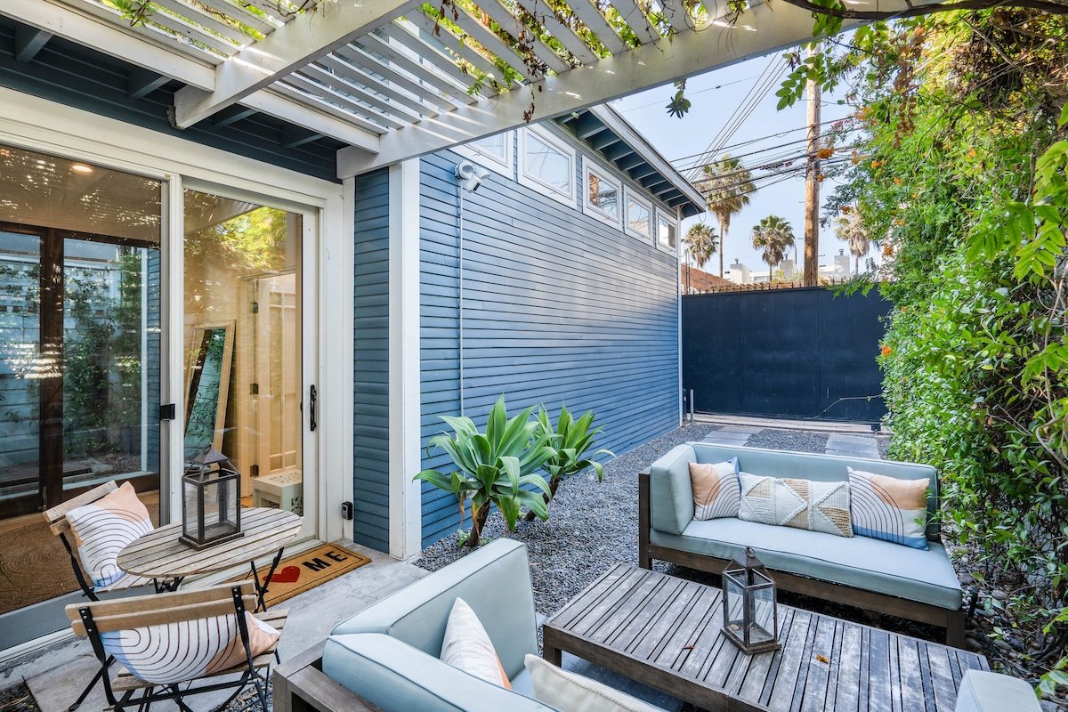 Renovated 3BR Venice Beach Home- Prime Location! gallery image 4