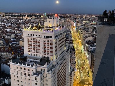 Penthouse más alto de Madrid. Duplex p.32. ÚNICO.