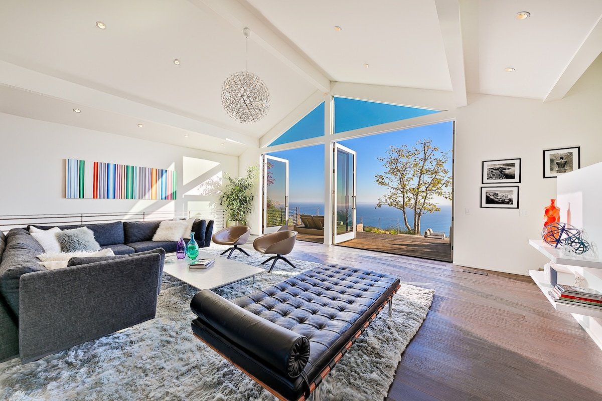 Malibu Villa 180 Degree Unobstructed Ocean Views gallery image 2