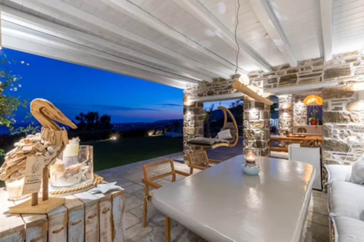 Villa Helíos on Golden Beach gallery image 4