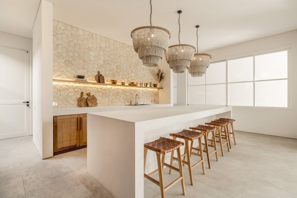 Taurus 5BR Private Luxury Villa Canggu 5min Beach gallery image 2