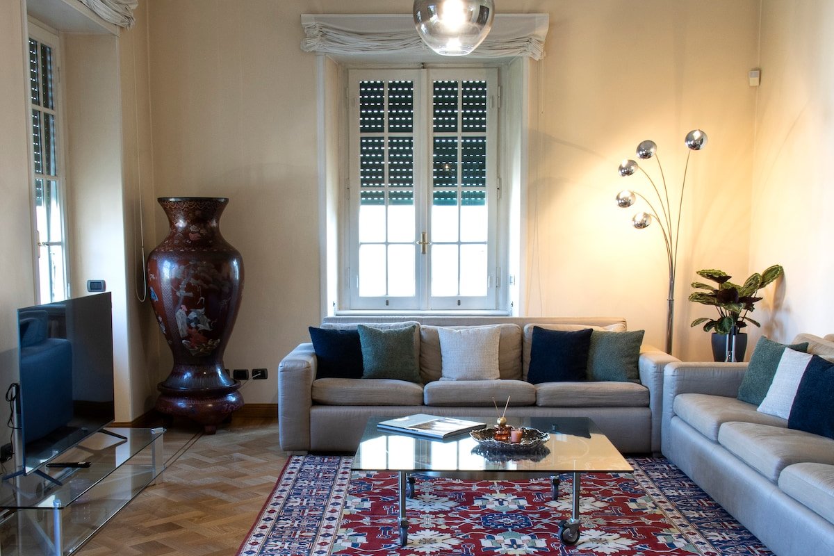 Moon Cove, Villa Borghese Prestige Hideaway gallery image 2