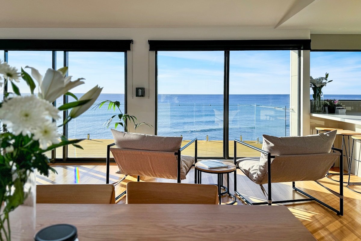 Ava | Luxe Oceanfront Beach House gallery image 5