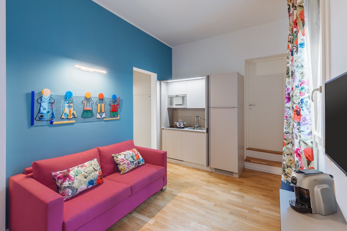 Le Porte, Luxury and bright with private terrace