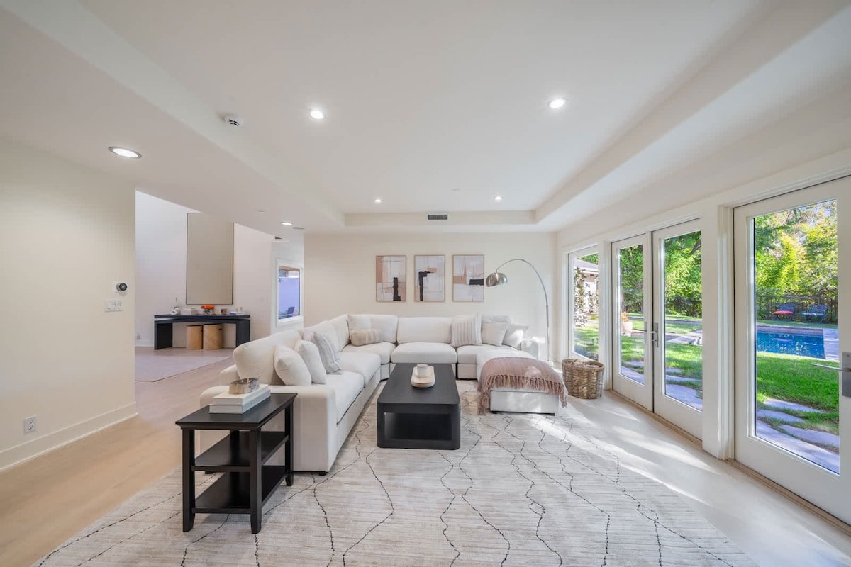 Luxury 6 BR Oasis – Angelo Estate gallery image 4