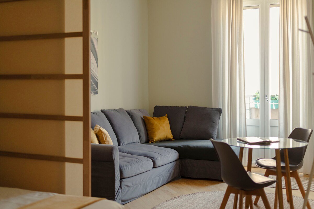 Bright Apartment near Duomo Square – 4 Guests gallery image 3